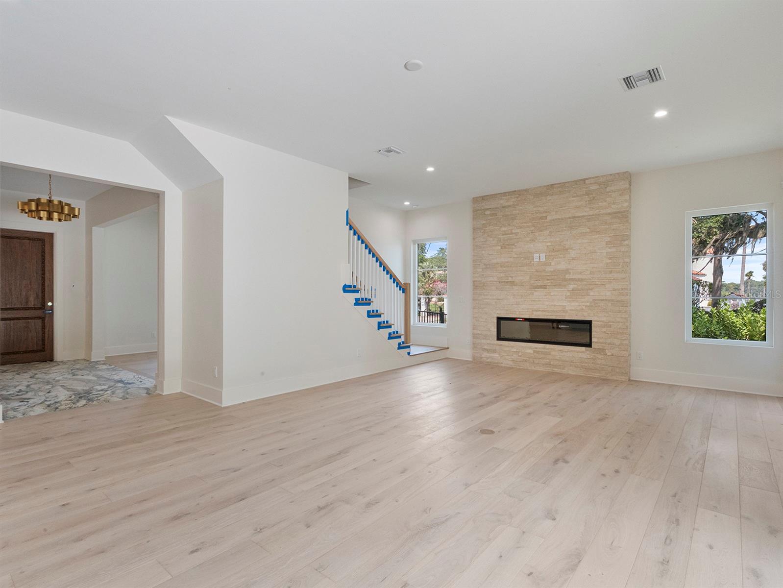 EDGEWATER HEIGHTS - Residential