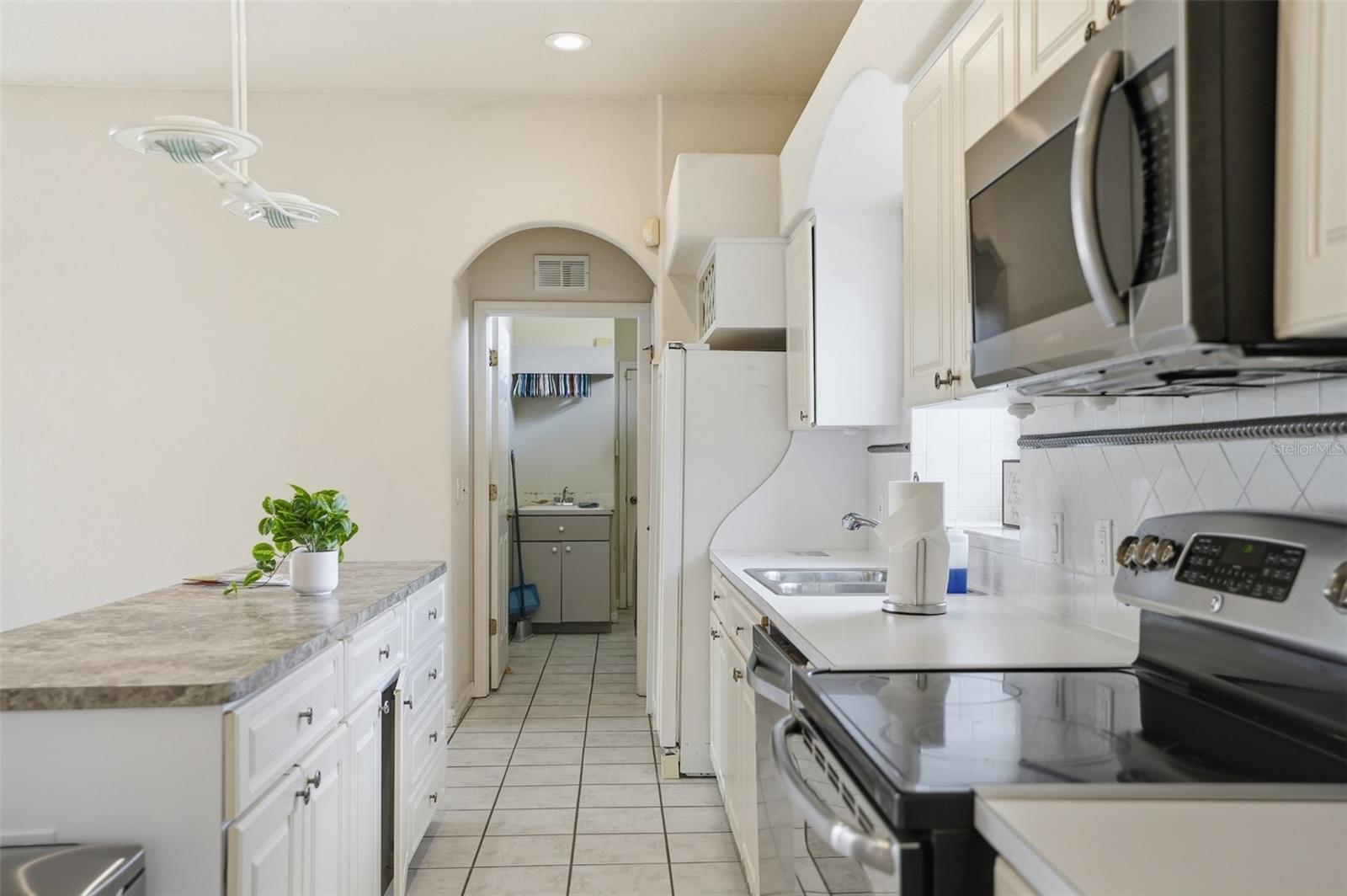 PRISTINE PLACE PH 1 - Residential