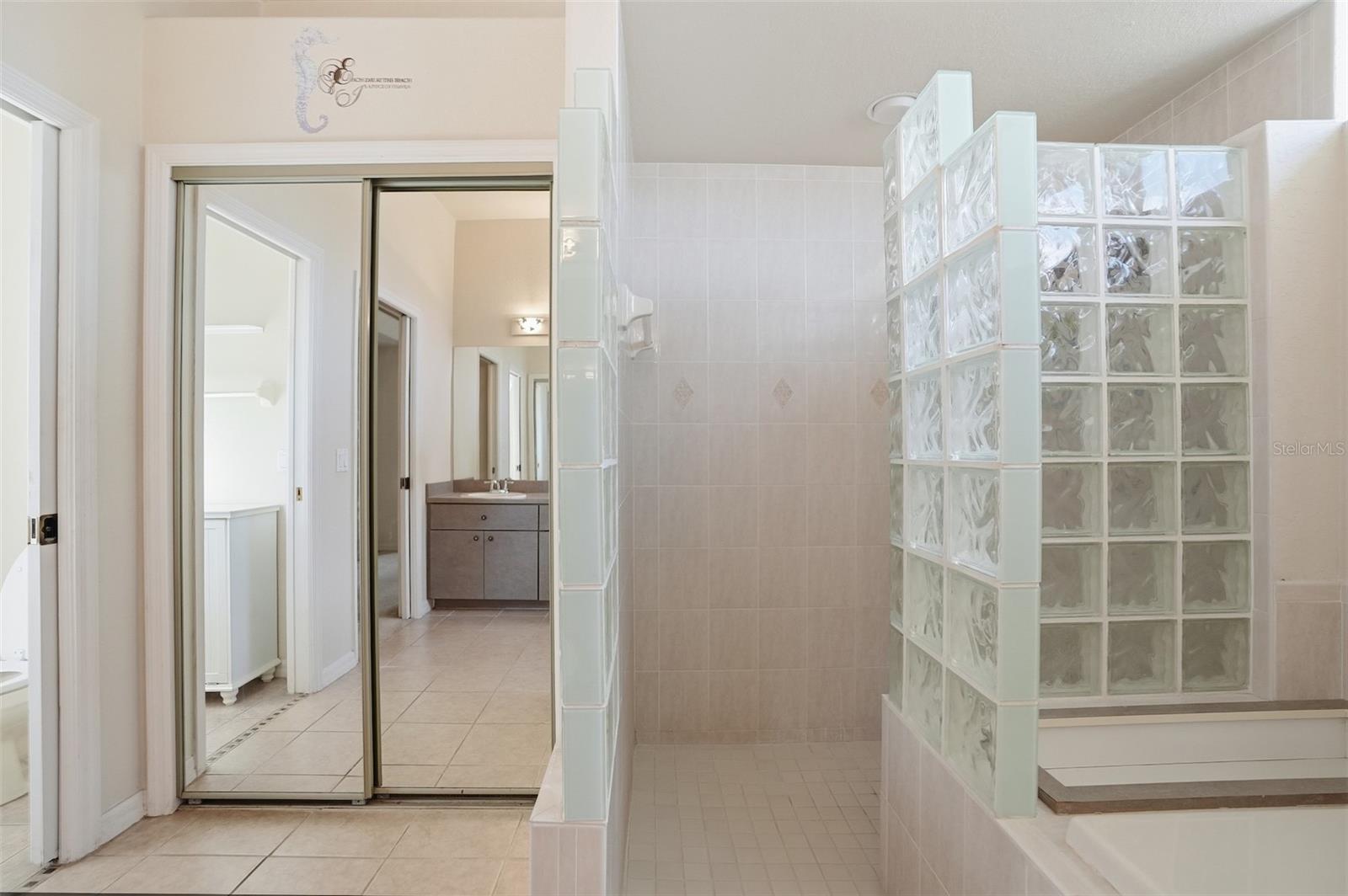 PRISTINE PLACE PH 1 - Residential