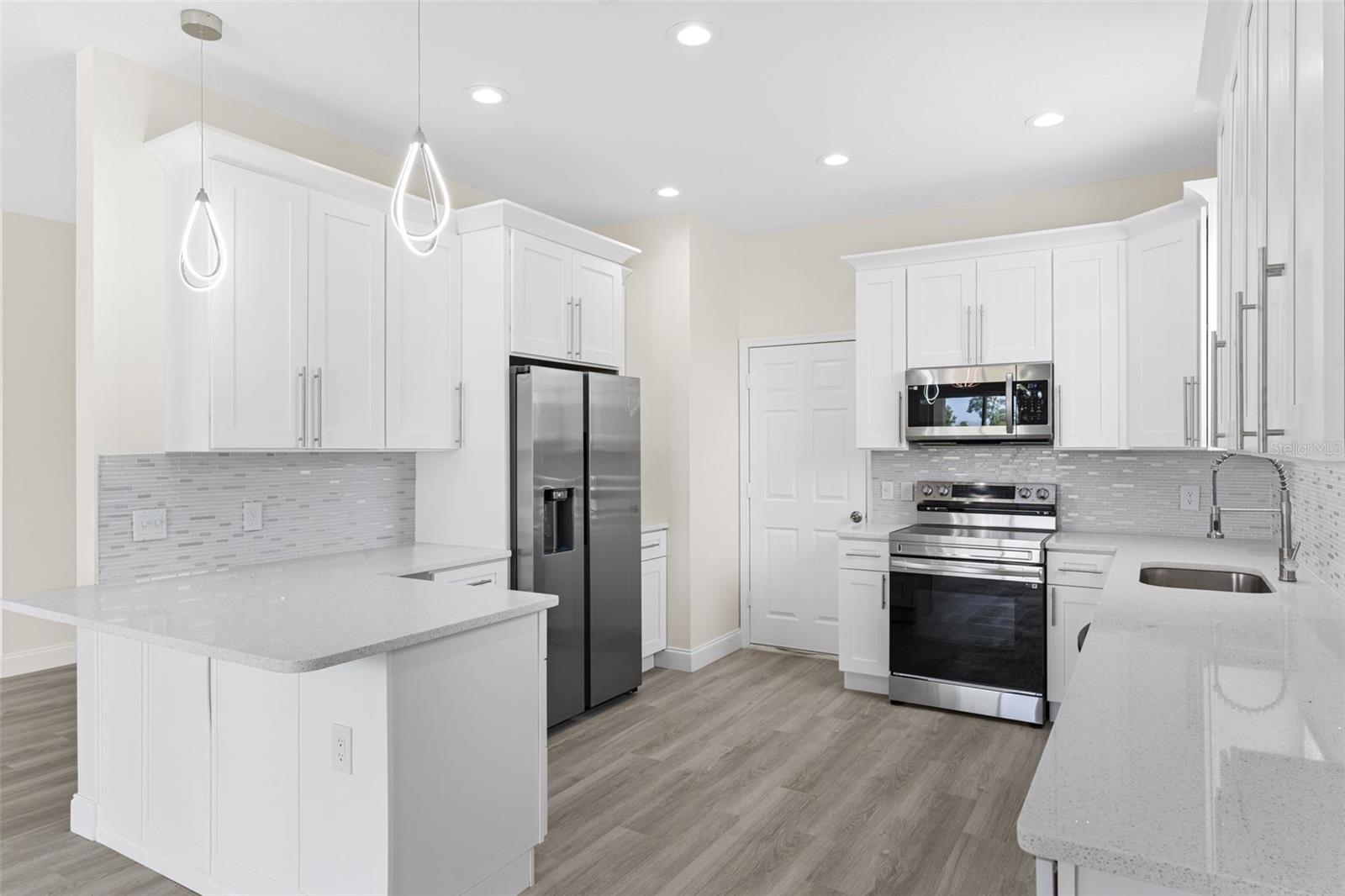 HARBOUR ISLES PH 1 - Residential