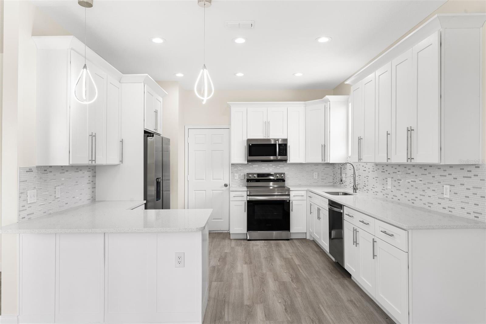 HARBOUR ISLES PH 1 - Residential