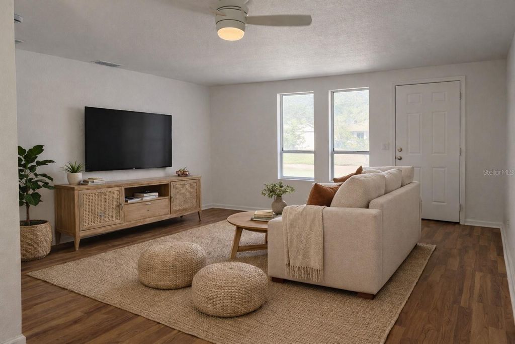 Photo of 249 Mount Vernon Drive, Venice, FL 34293 (MLS # N6143161)