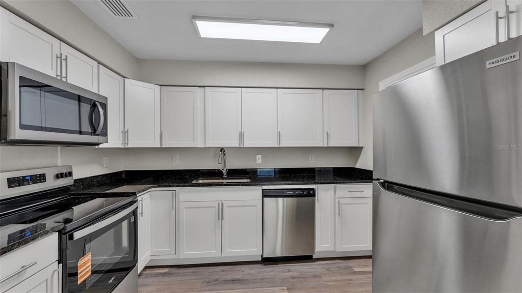 Photo of 260 Village Crest Court, Lakeland, FL 33809 (MLS # L4957936)