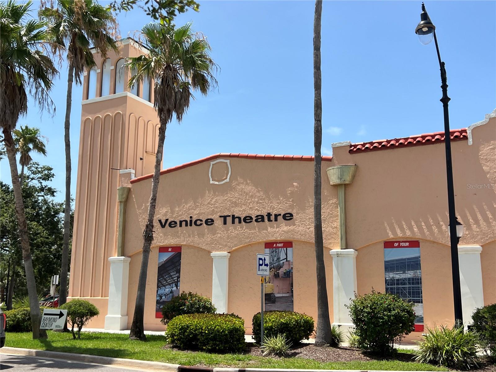 PAR FOUR - Residential