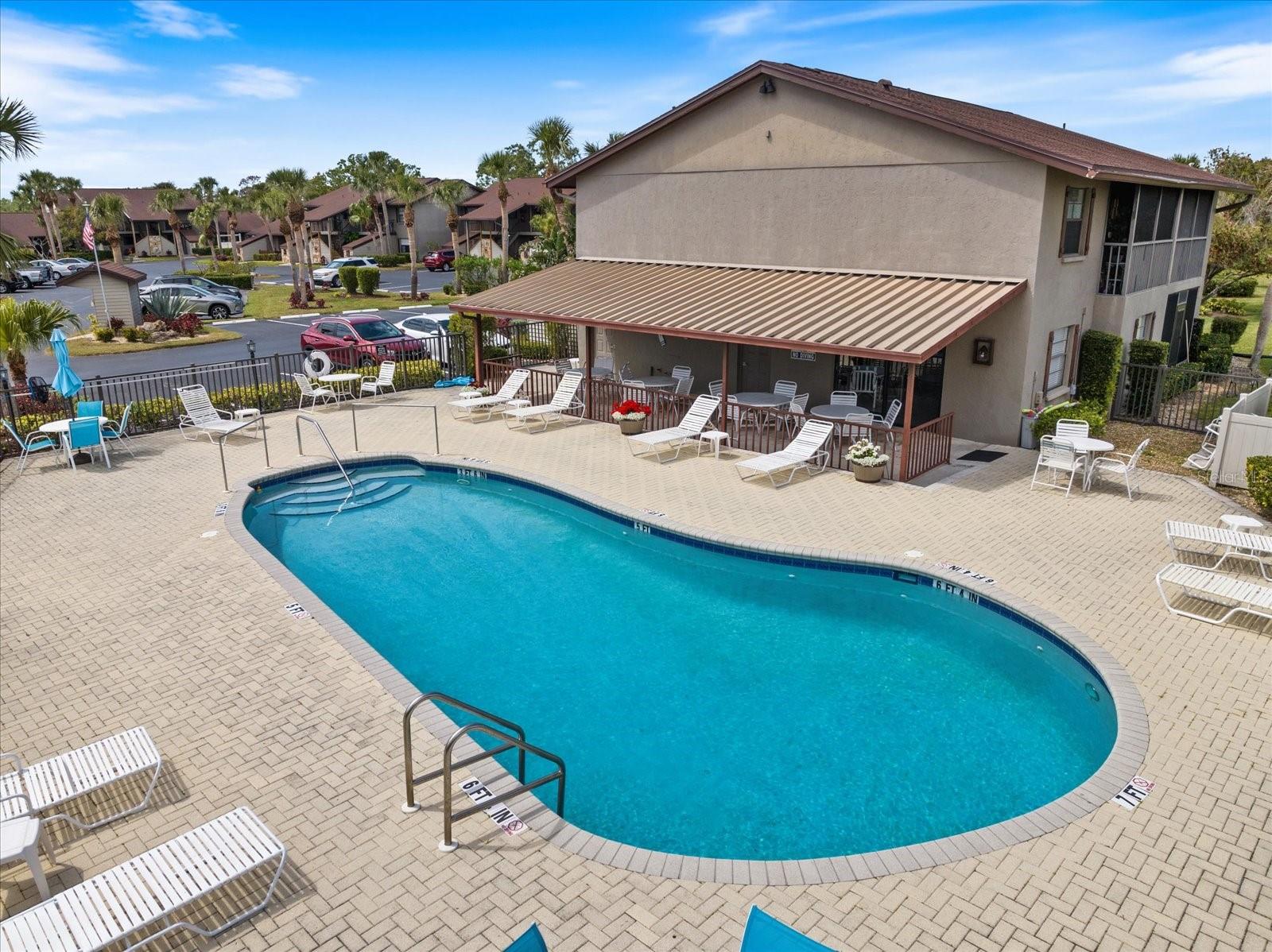 PAR FOUR - Residential