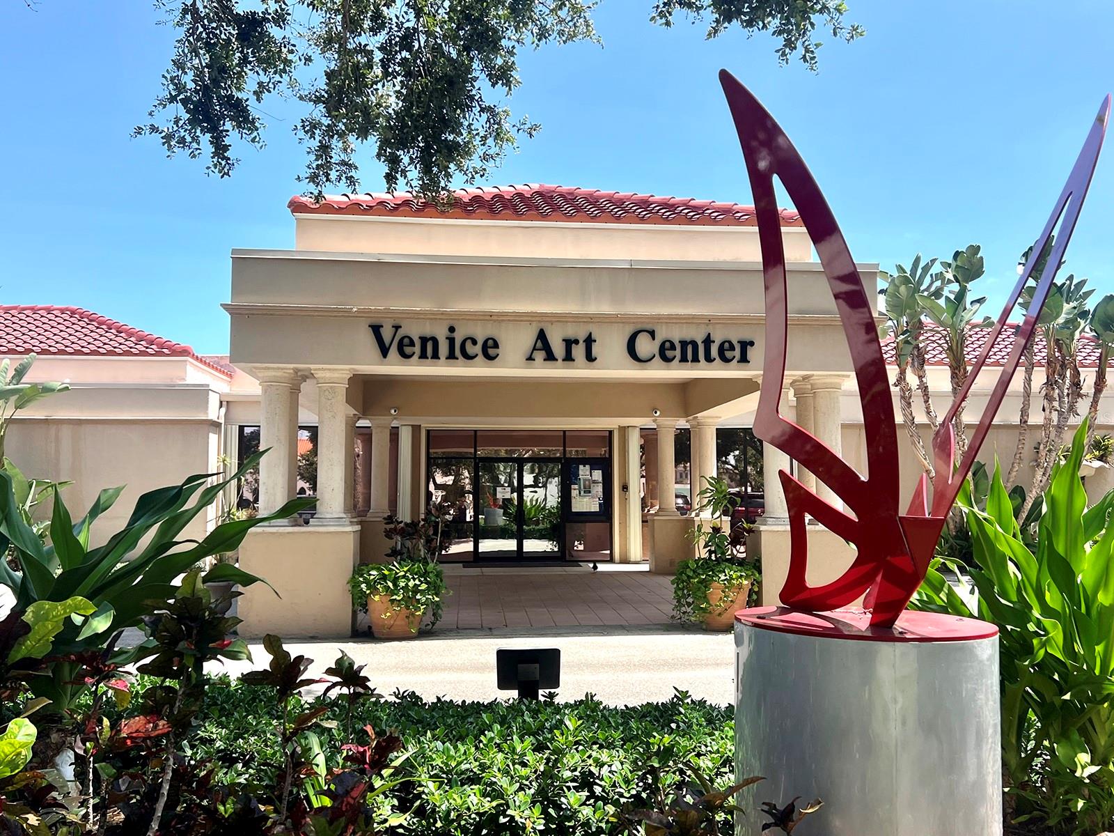 PAR FOUR - Residential