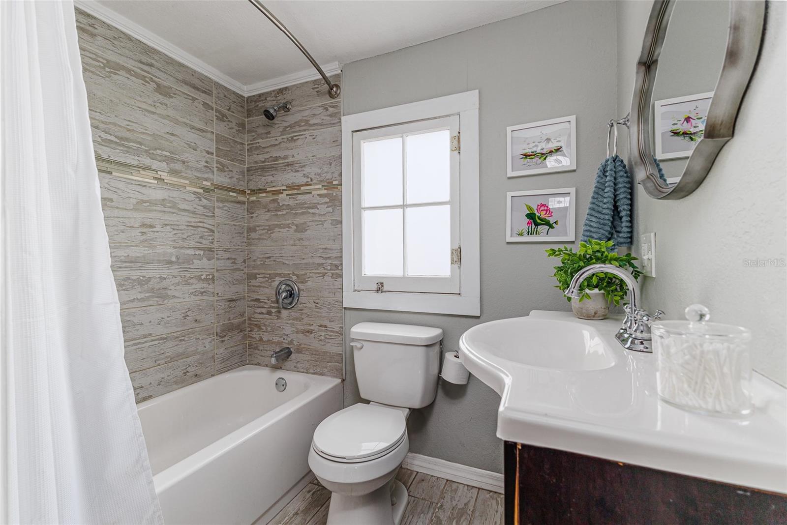 JOHNSONS DAN ADD - Residential