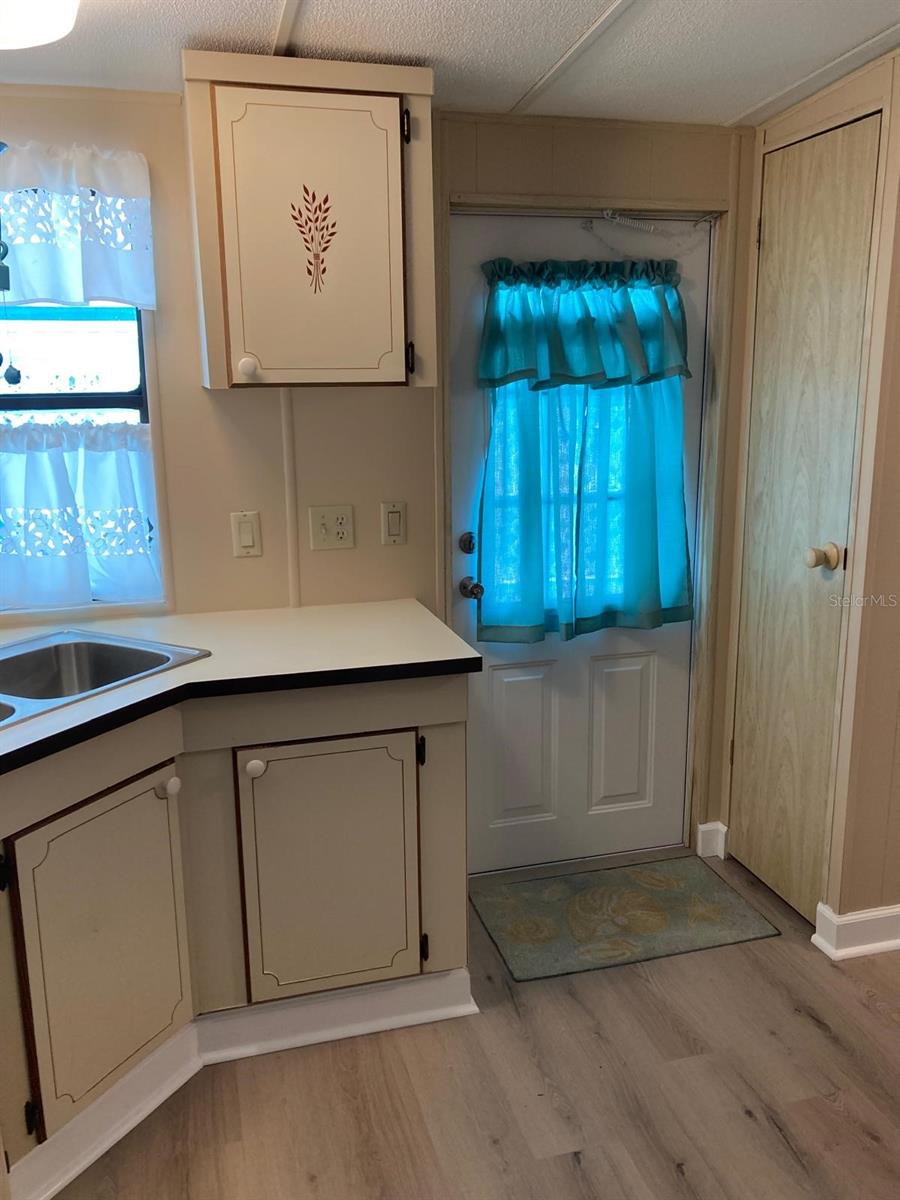 FOX RUN MOBILE HOME SUB - Residential