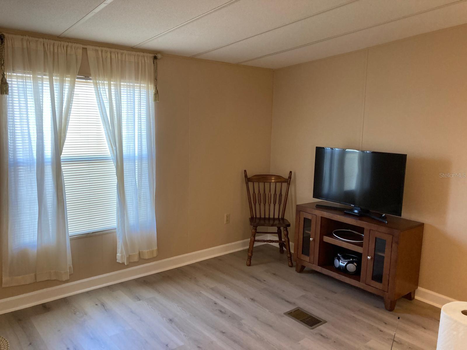 FOX RUN MOBILE HOME SUB - Residential