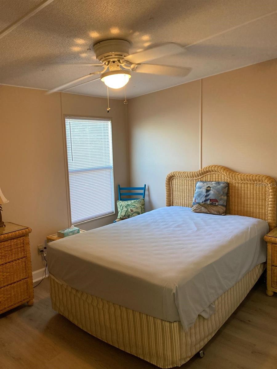 FOX RUN MOBILE HOME SUB - Residential