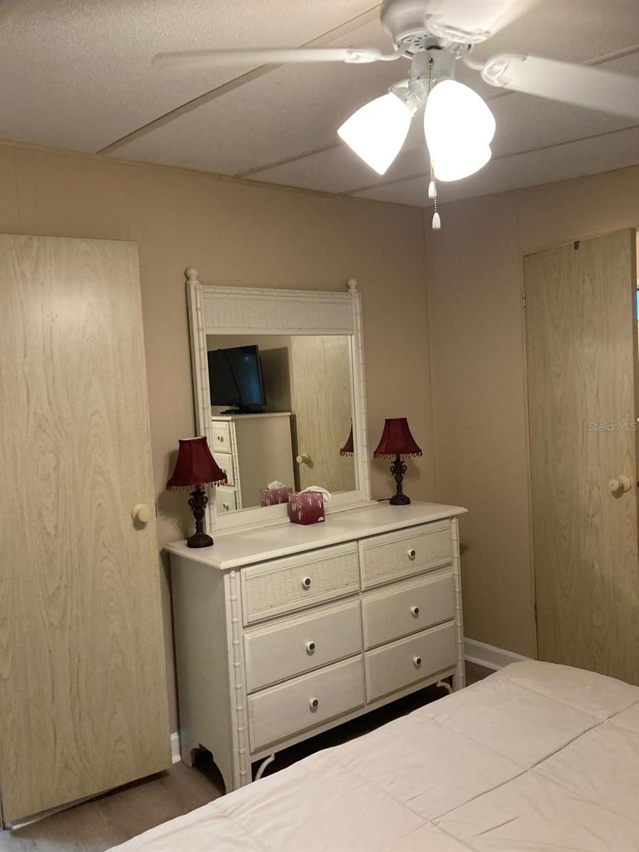 FOX RUN MOBILE HOME SUB - Residential