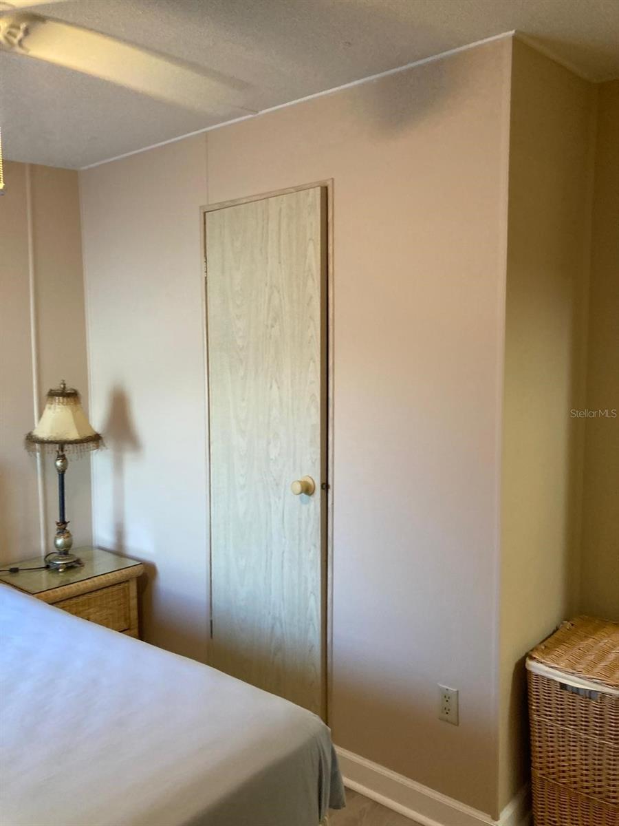 FOX RUN MOBILE HOME SUB - Residential