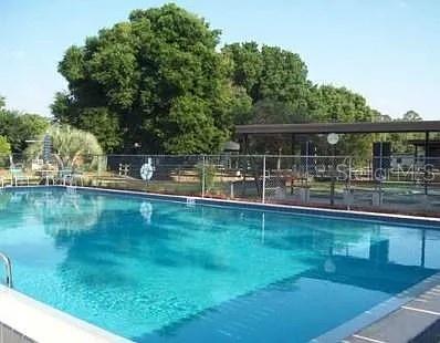 FOX RUN MOBILE HOME SUB - Residential