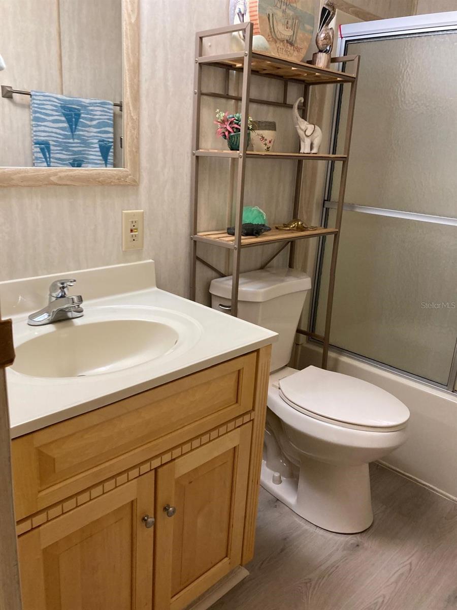 FOX RUN MOBILE HOME SUB - Residential