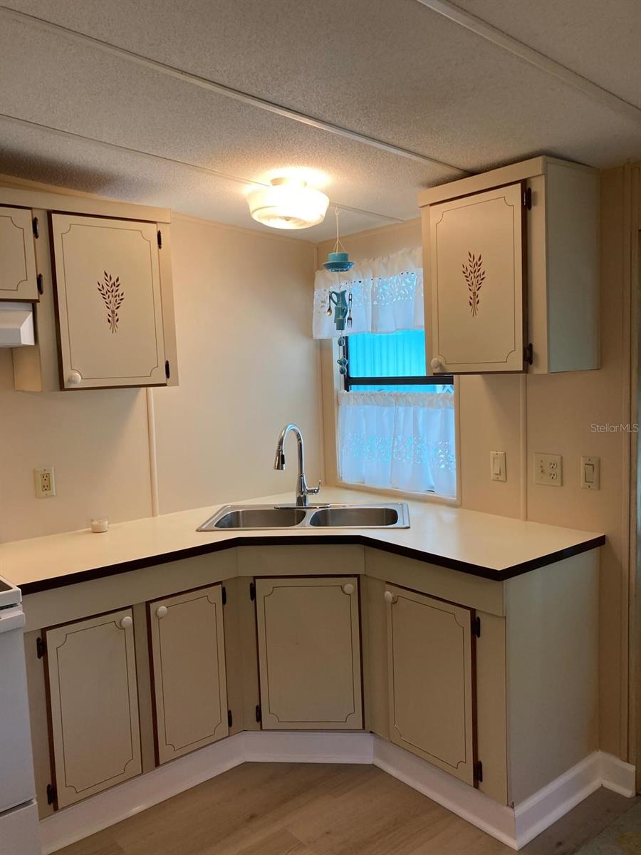 FOX RUN MOBILE HOME SUB - Residential