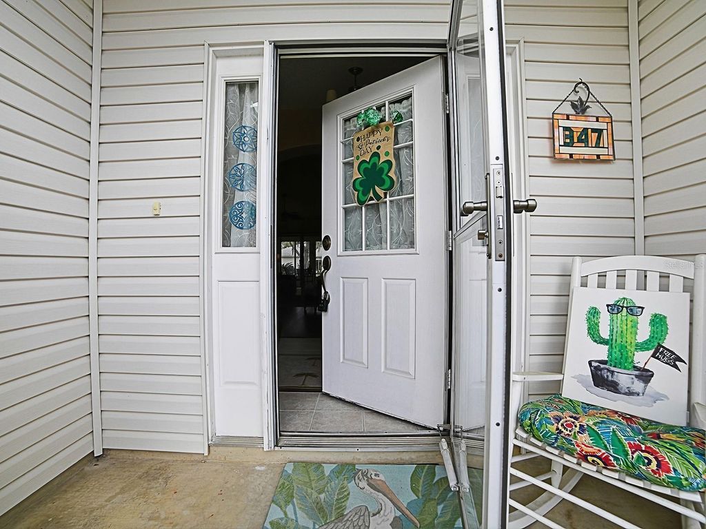 Photo of 347 Bentwood Drive, Leesburg, FL 34748 (MLS # G5109411)