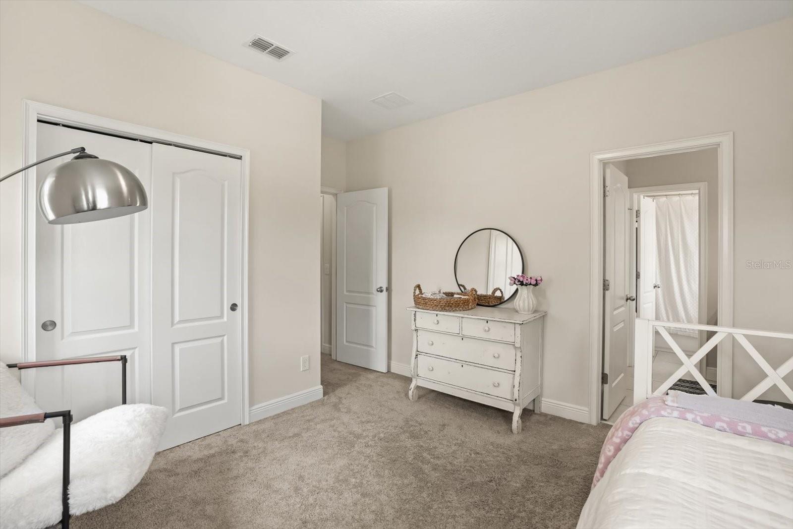 OAKLAND PARK - Residential
