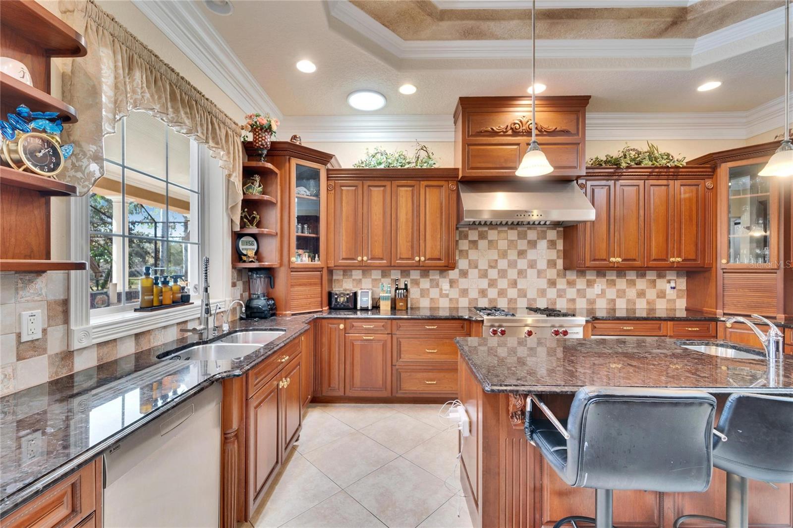 KEYSTONE SHORES ESTATES - Residential