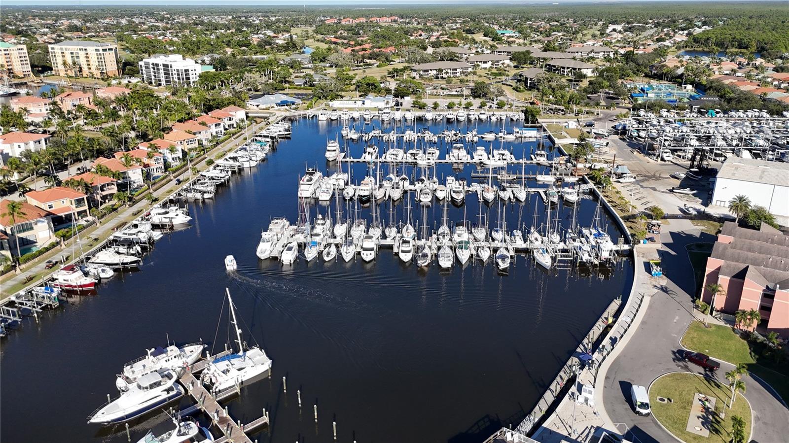 HALYARD CLUB CONDO - Residential