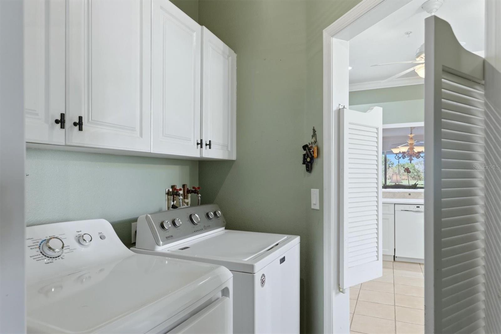 HERITAGE OAKS GOLF & COUNTRY CLUB - Residential