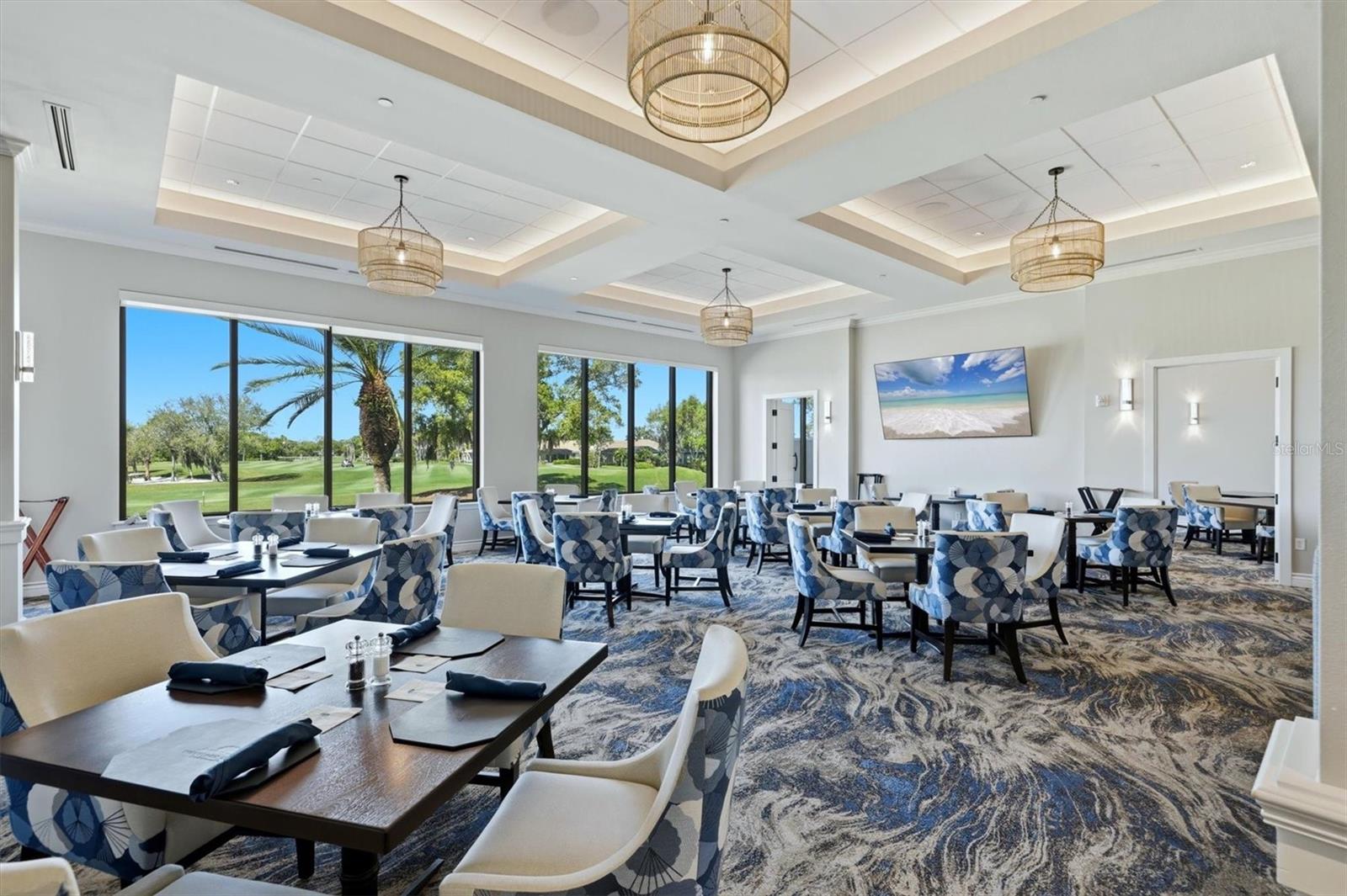 HERITAGE OAKS GOLF & COUNTRY CLUB - Residential