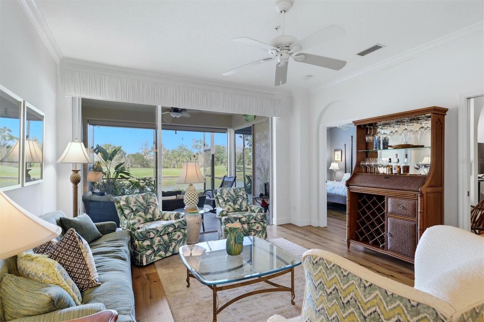 HERITAGE OAKS GOLF & COUNTRY CLUB - Residential