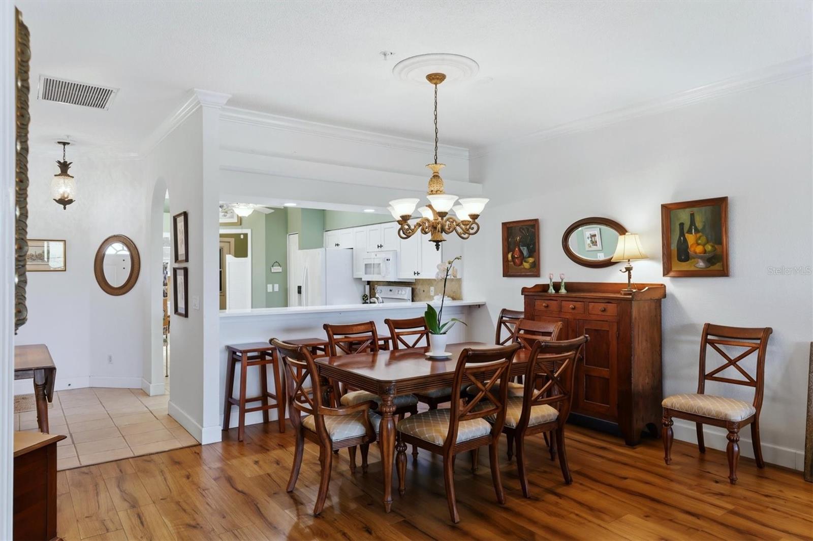 HERITAGE OAKS GOLF & COUNTRY CLUB - Residential