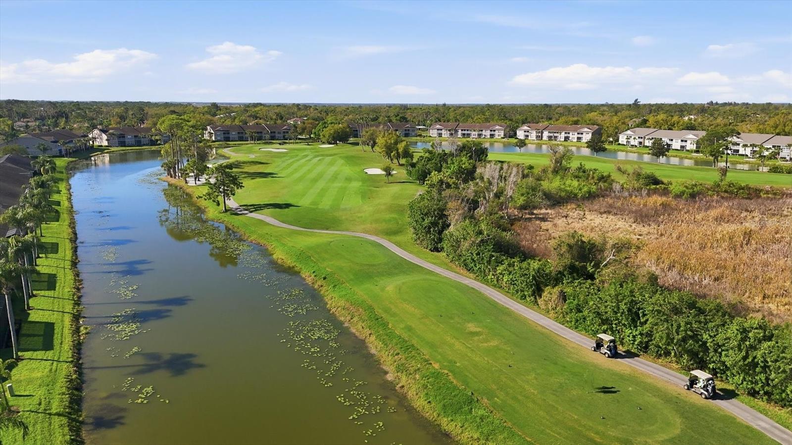 HERITAGE OAKS GOLF & COUNTRY CLUB - Residential