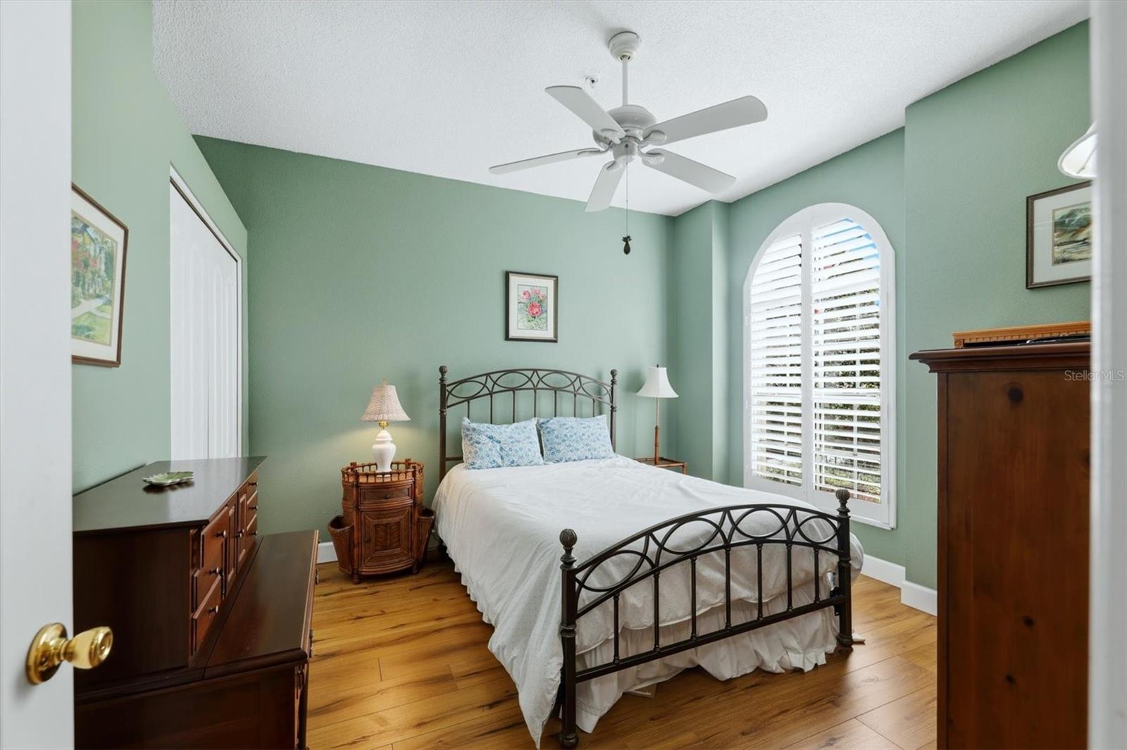 HERITAGE OAKS GOLF & COUNTRY CLUB - Residential