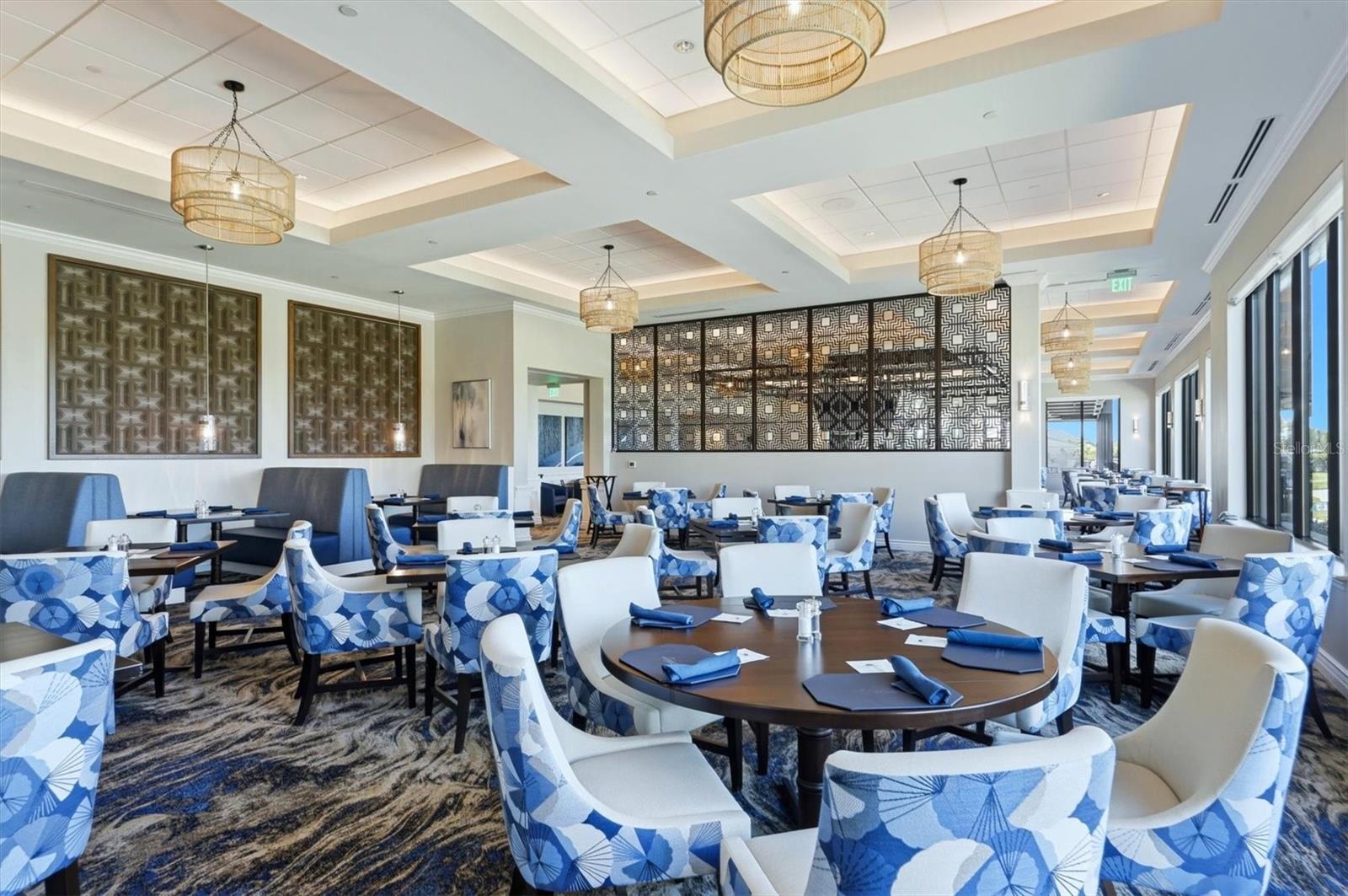 HERITAGE OAKS GOLF & COUNTRY CLUB - Residential