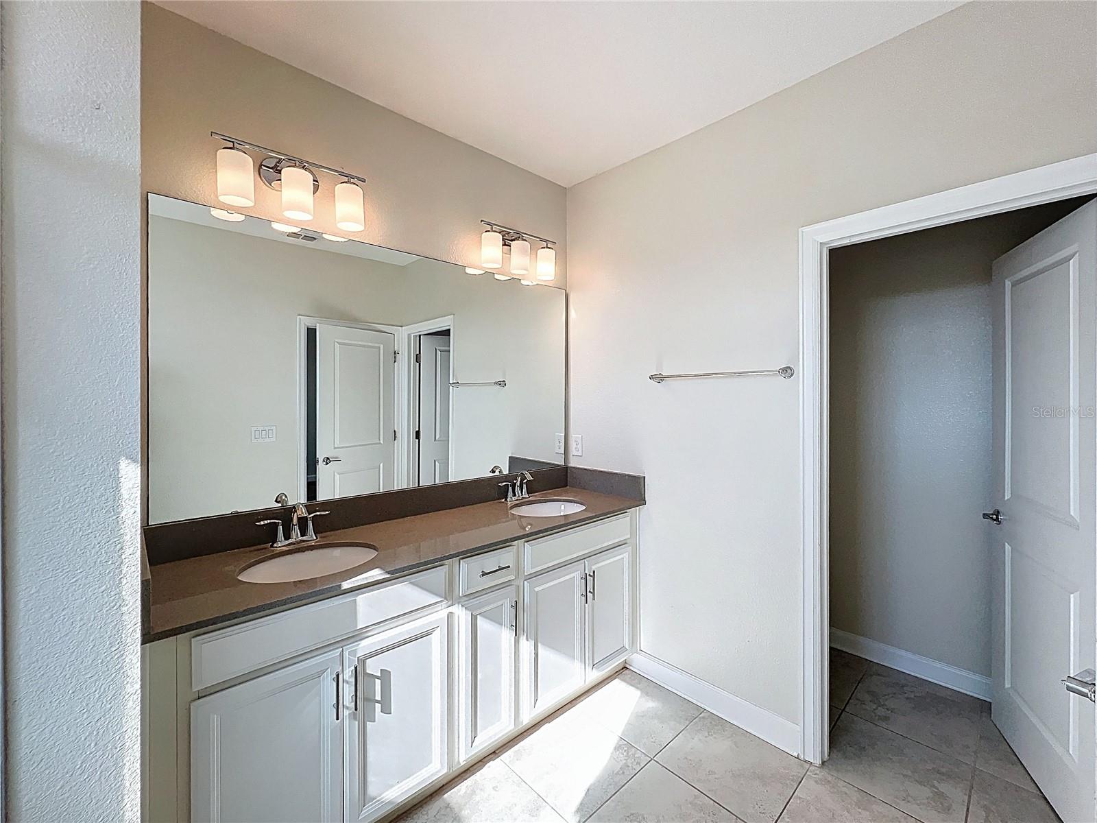 STOREY LAKE TR K - Residential