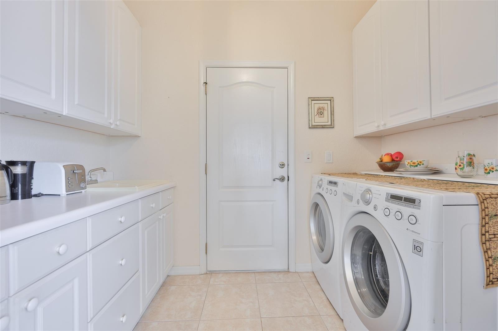 SUN CITY CENTER UNIT 266 - Residential