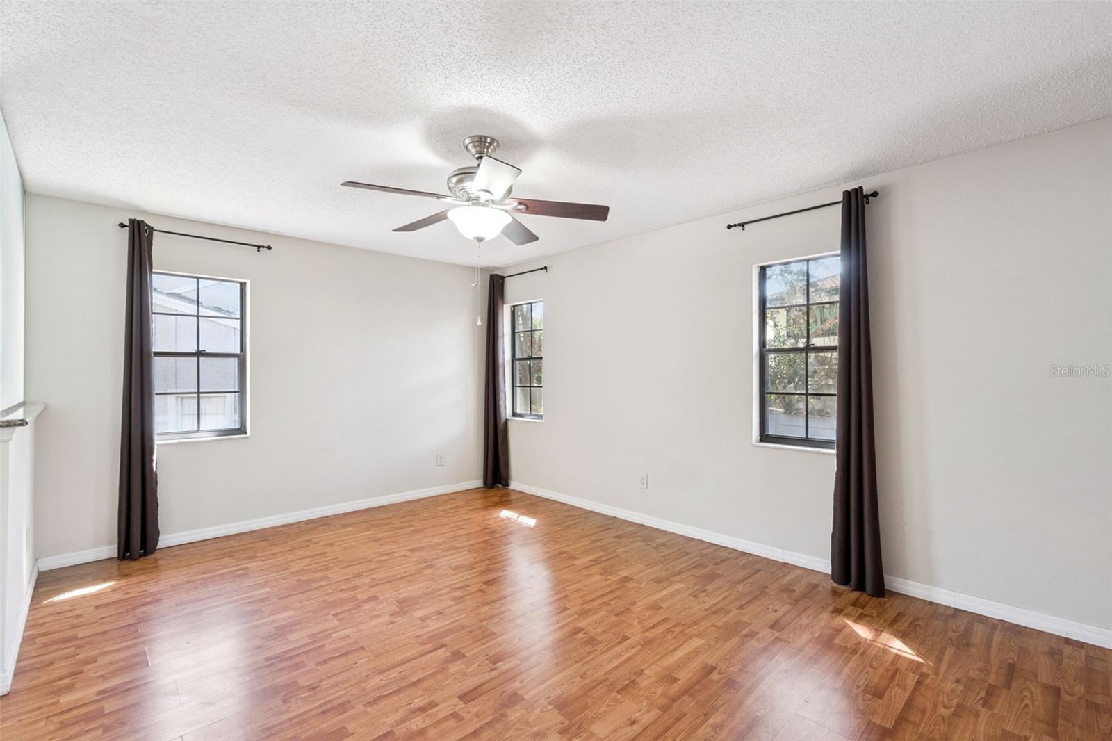 SANDPOINTE TWNHS SEC 02 - Residential