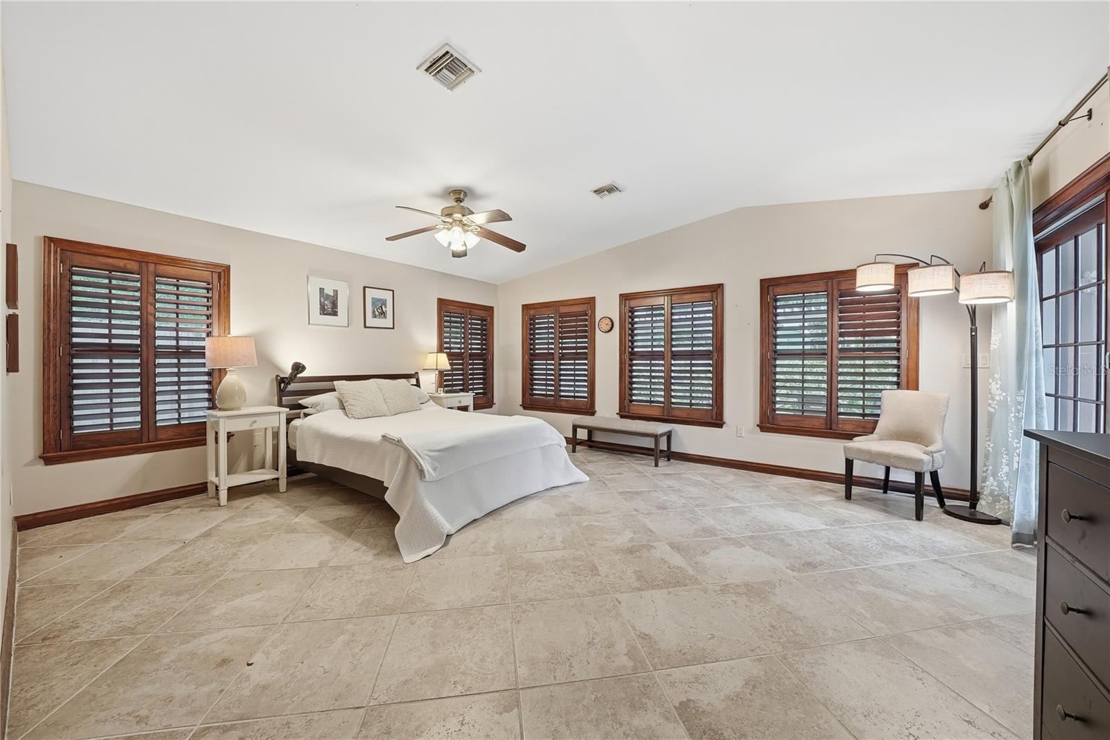 LAKEWOOD ESTATES SEC B - Residential