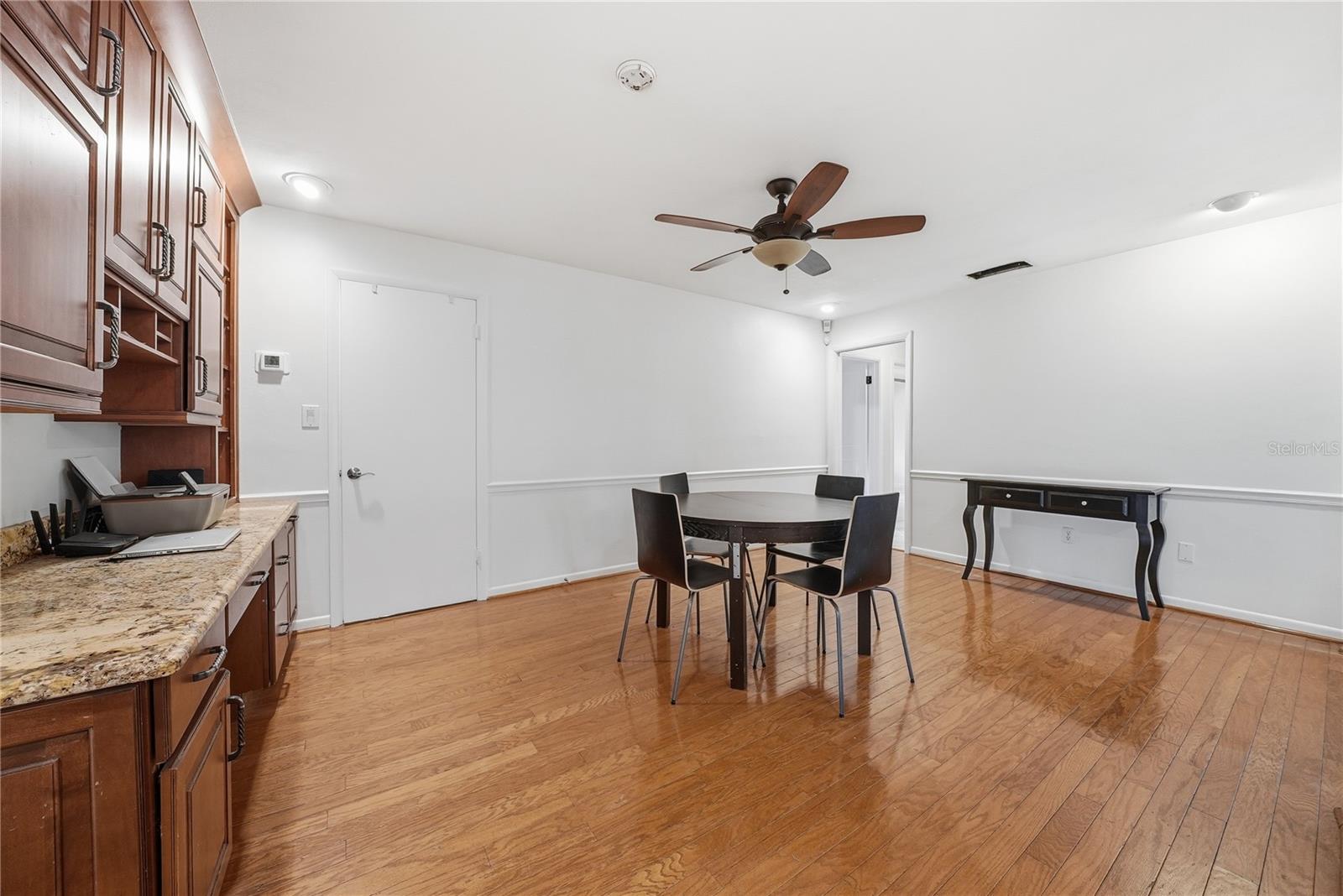 LAKEWOOD ESTATES SEC B - Residential