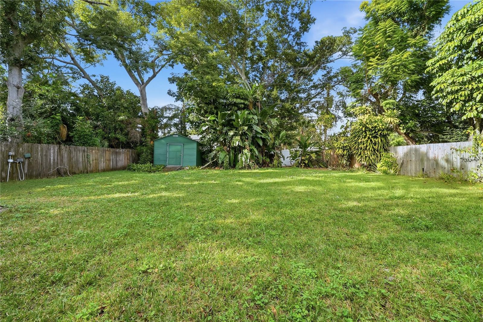 LAKEWOOD ESTATES SEC B - Residential