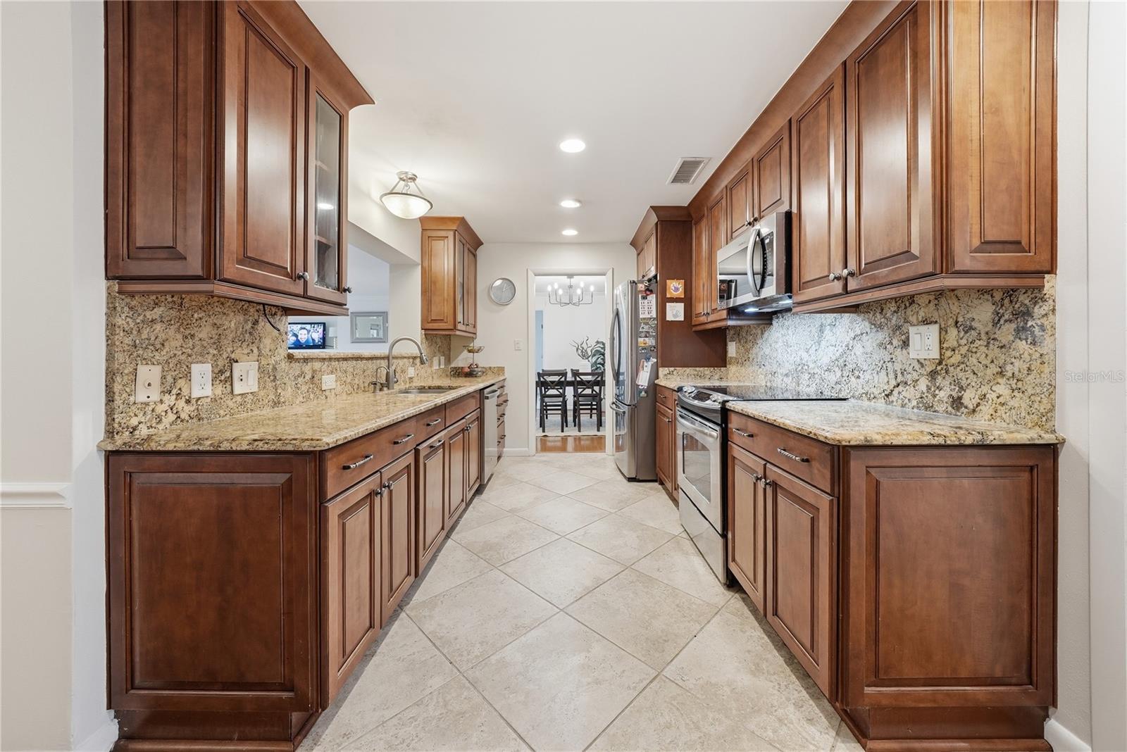 LAKEWOOD ESTATES SEC B - Residential