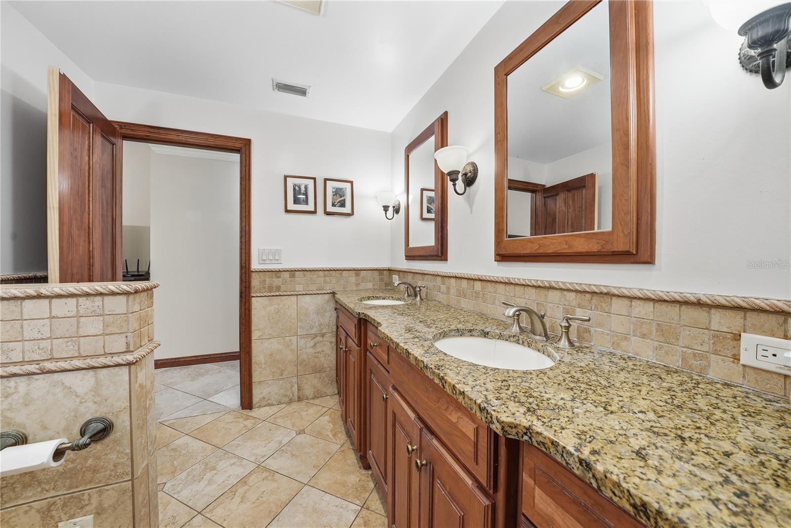 LAKEWOOD ESTATES SEC B - Residential