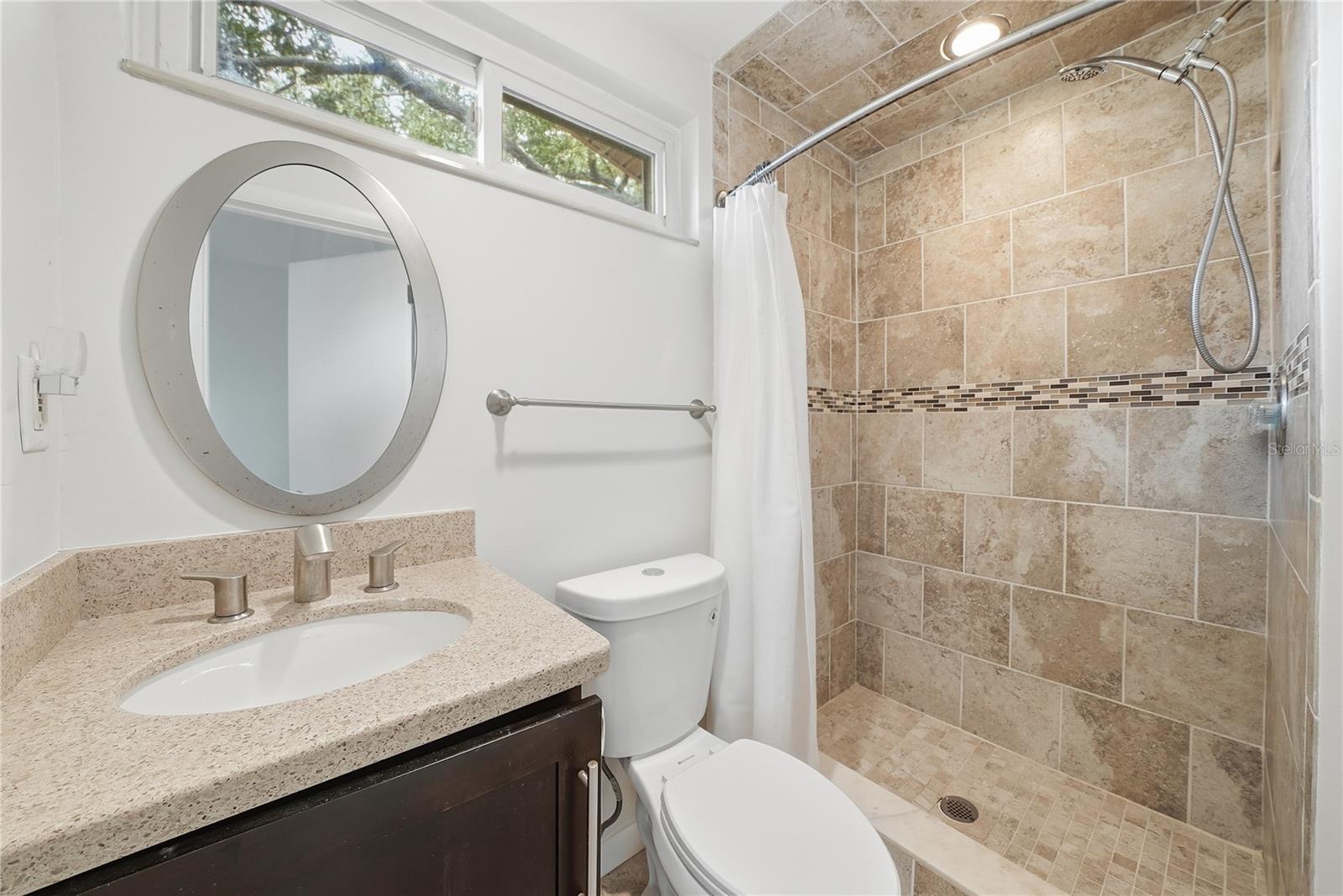 LAKEWOOD ESTATES SEC B - Residential