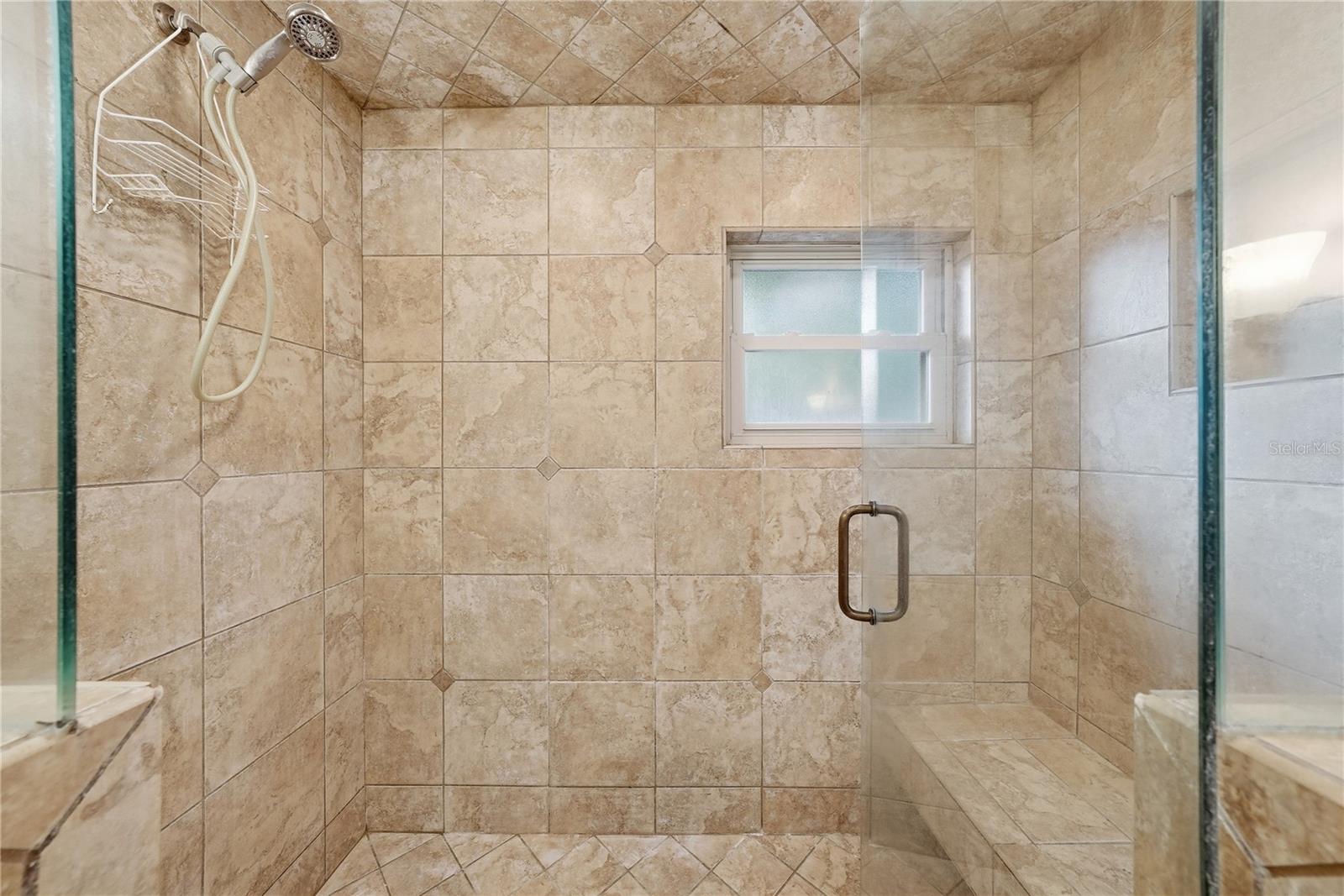 LAKEWOOD ESTATES SEC B - Residential