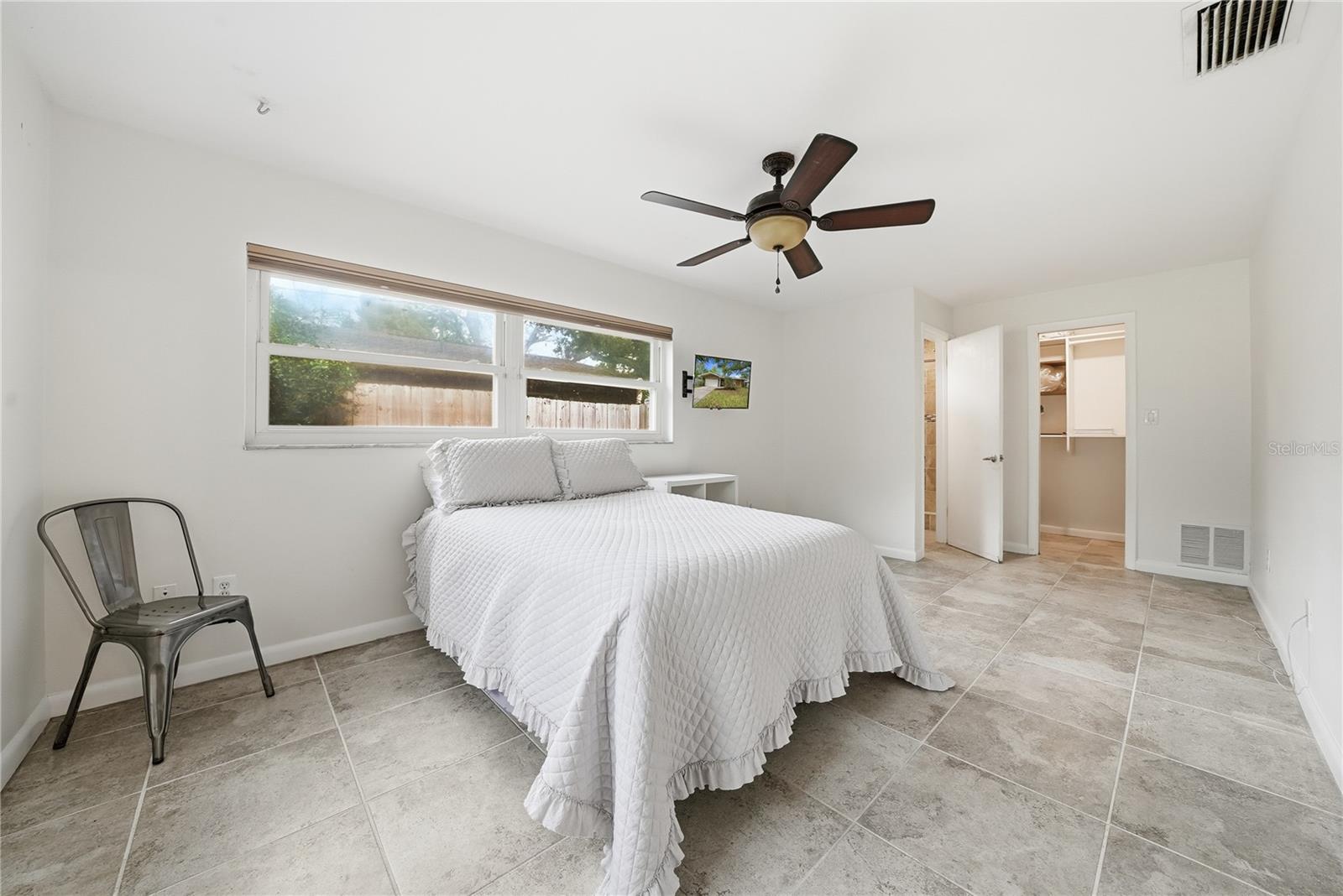 LAKEWOOD ESTATES SEC B - Residential