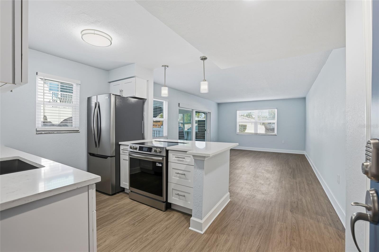 17035 GULF BOULEVARD 113