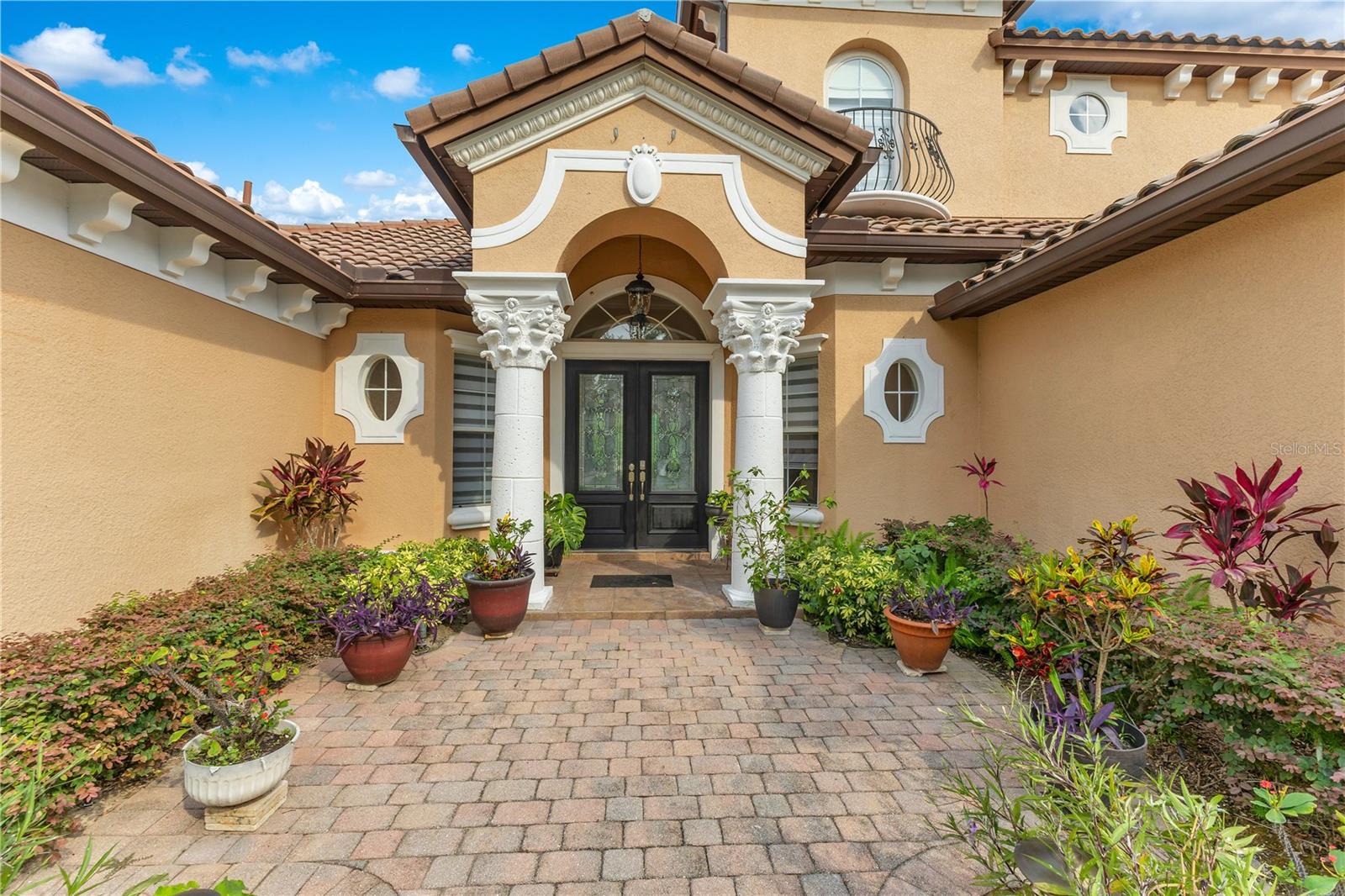 1438 BELFIORE WAY