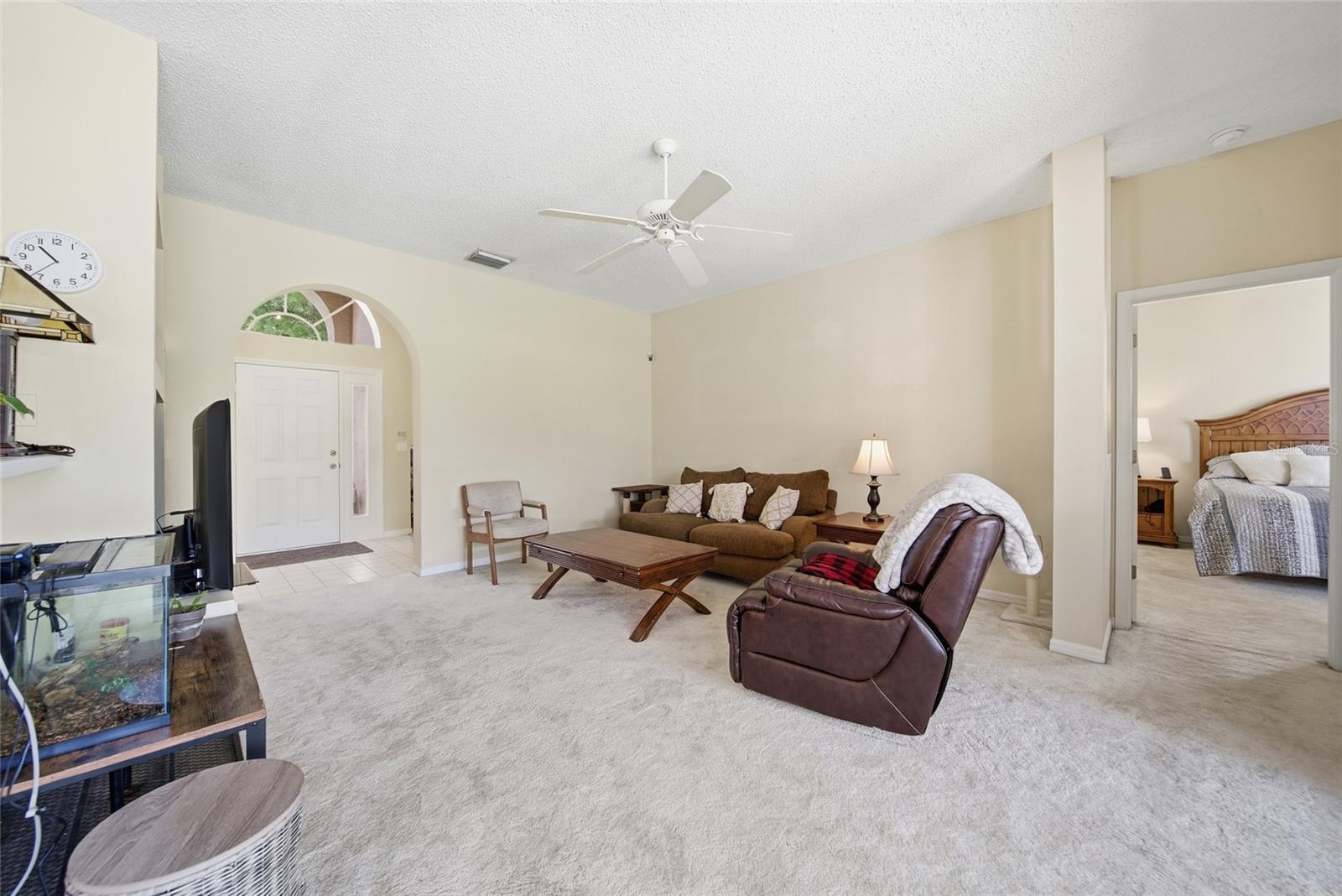 RIVER HILLS COUNTRY CLUB PH - Residential