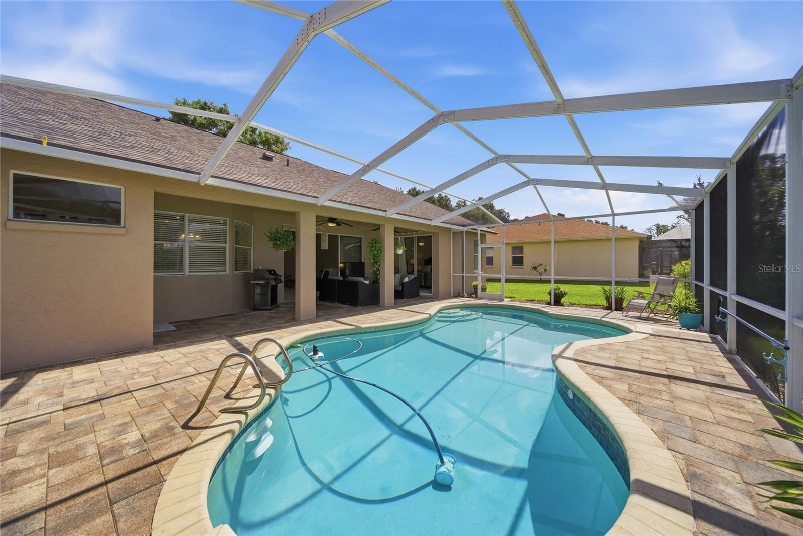 RIVER HILLS COUNTRY CLUB PH - Residential