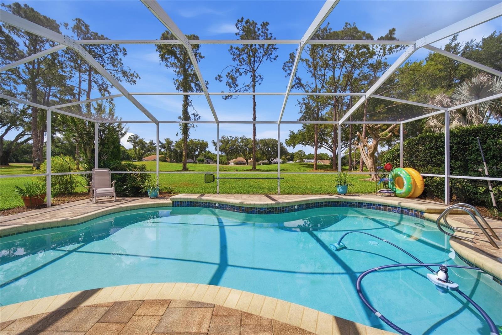 RIVER HILLS COUNTRY CLUB PH - Residential