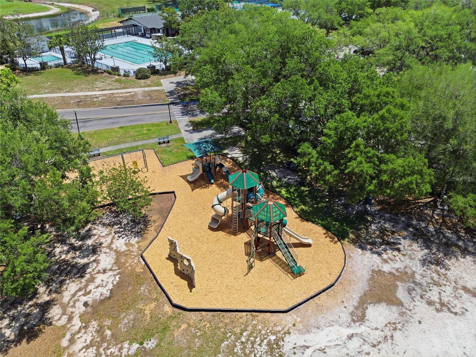 RIVER HILLS COUNTRY CLUB PH - Residential