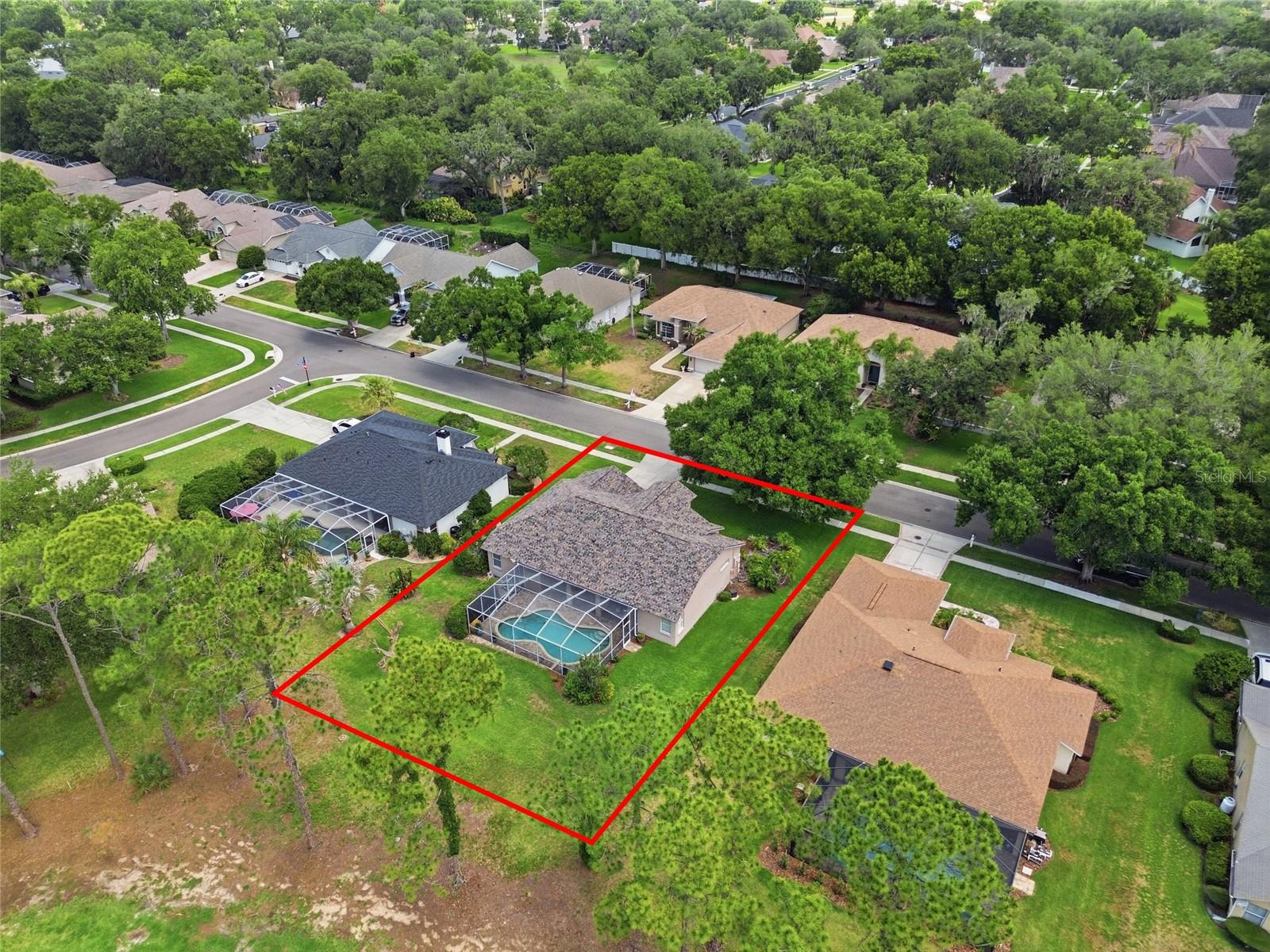 RIVER HILLS COUNTRY CLUB PH - Residential