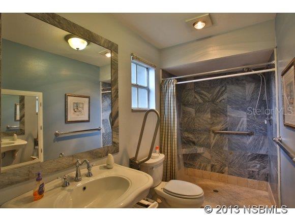 Florida Shores 01 - Residential