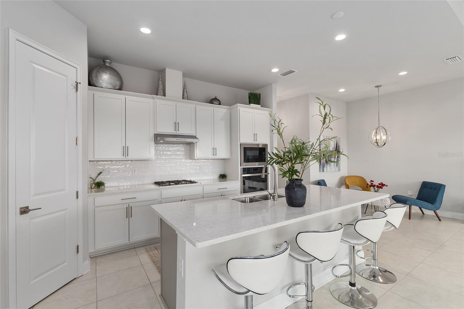 OAKMONT - Residential